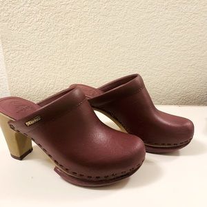 NoSox Clogs